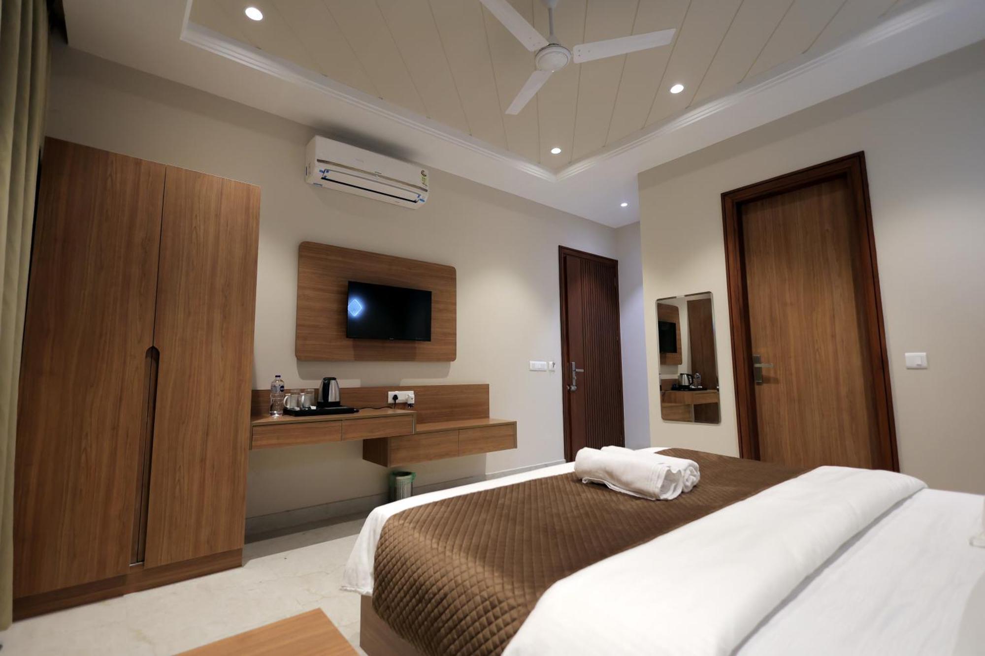 Hotel Regal Palm مراد آباد المظهر الخارجي الصورة