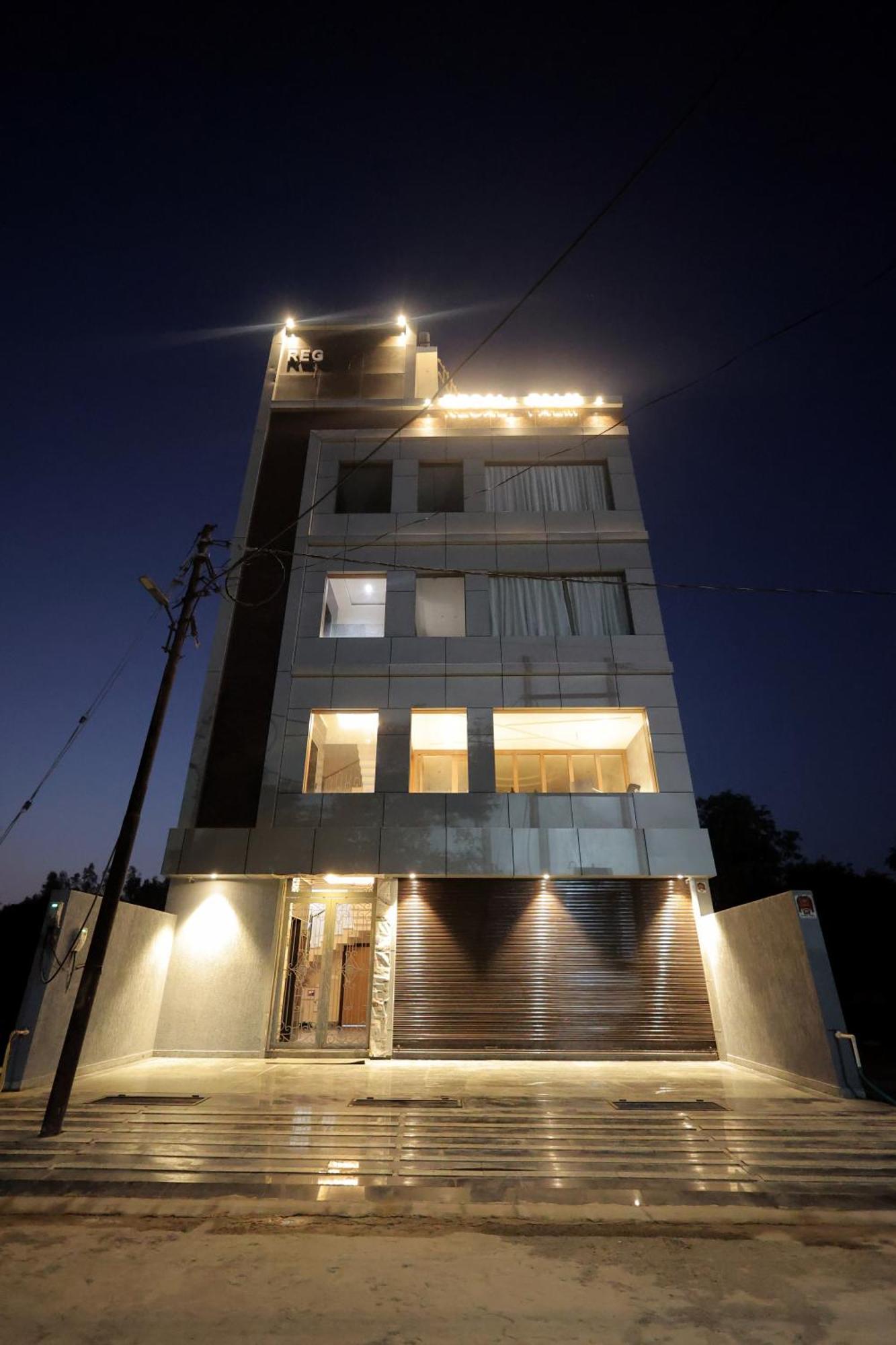 Hotel Regal Palm مراد آباد المظهر الخارجي الصورة